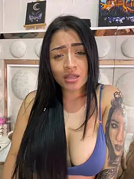 Snapshot of lucianaroy chatting on 01-31-25, 02:48 lucianaroy online show from 01-31-25, 02:48