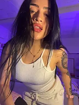 lucianaroy online show from 04-01-26, 04:36