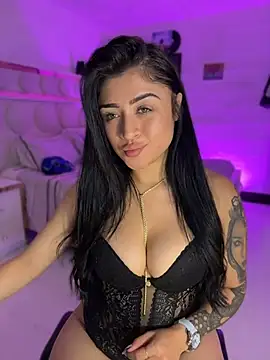 Snapshot of lucianaroy chatting on 07-17-26, 05:04 lucianaroy online show from 07-17-26, 05:04
