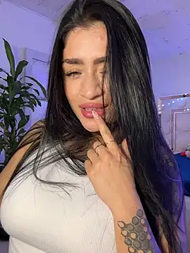 lucianaroy online show from 01-09-26, 11:11