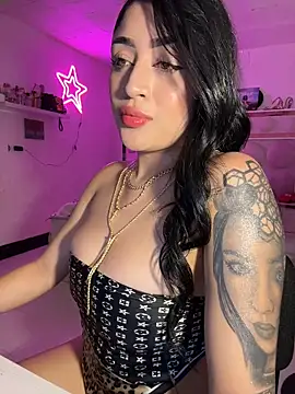 lucianaroy online show from 04-29-26, 02:49