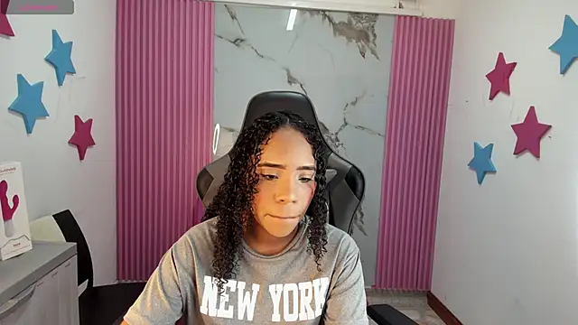 lia 16 online show from 10-10-25, 10:49