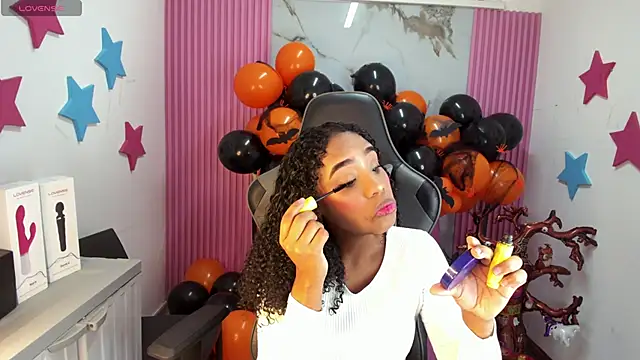 lia 16 online show from 10-22-25, 10:58