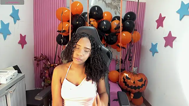 lia 16 online show from 10-28-25, 10:58