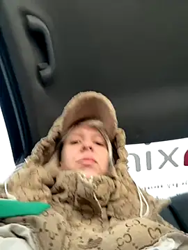 LikaCat online show from 10-11-25, 03:51