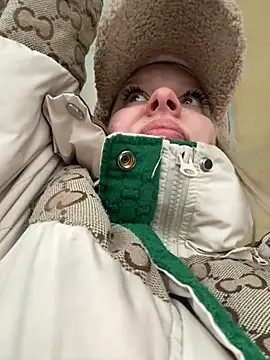 LikaCat online show from 03-18-25, 04:07