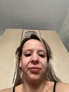 LikaCat online show from 12-23-25, 03:50