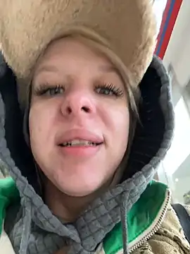 LikaCat online show from 10-23-25, 05:06