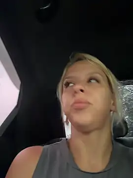 Snapshot of LikaCat chatting on 07-17-26, 03:59 LikaCat online show from 07-17-26, 03:59