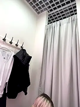 LikaCat online show from 10-07-25, 04:24