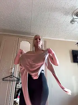 LikaCat online show from 03-14-25, 04:10