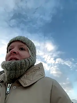 LikaCat online show from 11-16-25, 02:27