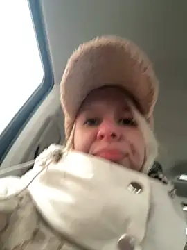 LikaCat online show from 11-05-25, 02:47