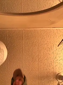 LikaCat online show from 10-17-25, 03:21