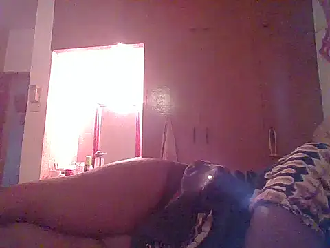 Snapshot of Shaz_brown chatting on 07-11-26, 04:02 Shaz brown online show from 07-11-26, 04:02