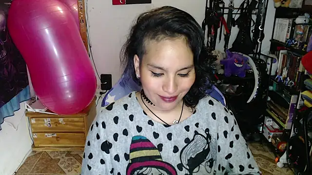 Snapshot of kureiji_hentaii chatting on 06-17-26, 04:56 kureiji hentaii online show from 06-17-26, 04:56