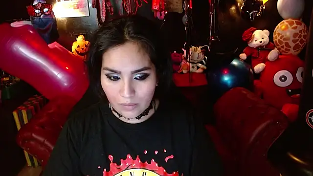 kureiji hentaii online show from 11-26-25, 01:27