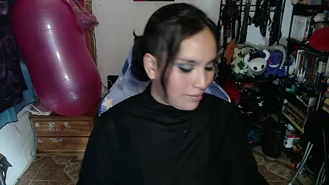 Snapshot of kureiji_hentaii chatting on 06-26-26, 04:51 kureiji hentaii online show from 06-26-26, 04:51