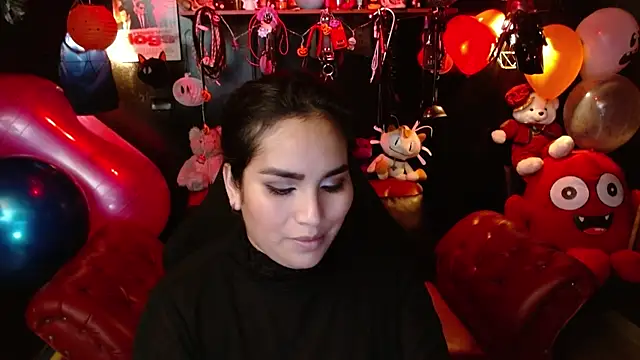 kureiji hentaii online show from 10-14-25, 07:47