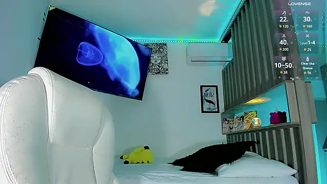 Ashlycuute online show from 09-14-25, 03:51