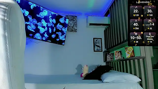 Ashlycuute online show from 03-16-25, 08:43