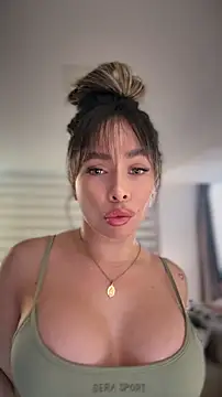 Alison Diaz17 online show from 04-13-26, 09:41