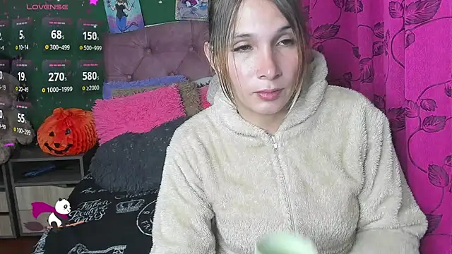 Snapshot of Tiffany_bunny2023 chatting on 10-27-25, 11:05 Tiffany bunny2023 online show from 10-27-25, 11:05