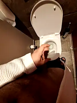 Elfucker77 online show from 12-21-25, 01:02