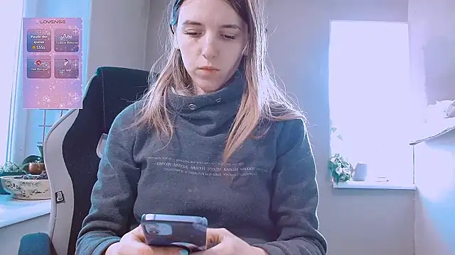 Snapshot of RosaJil chatting on 02-10-26, 12:48 RosaJil online show from 02-10-26, 12:48