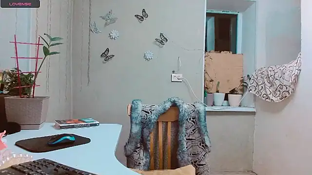 Snapshot of RosaJil chatting on 01-26-25, 07:52 RosaJil online show from 01-26-25, 07:52