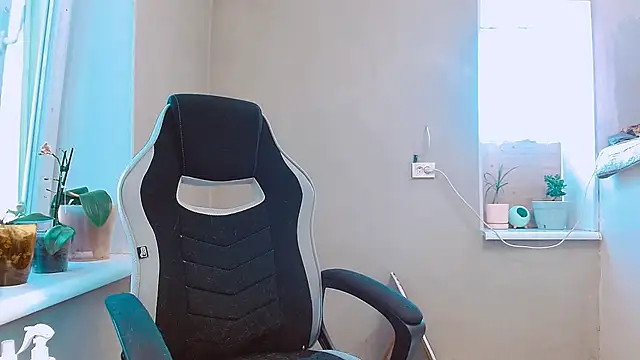 Snapshot of RosaJil chatting on 09-10-25, 02:16 RosaJil online show from 09-10-25, 02:16