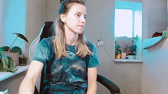 Snapshot of RosaJil chatting on 10-29-25, 02:16 RosaJil online show from 10-29-25, 02:16