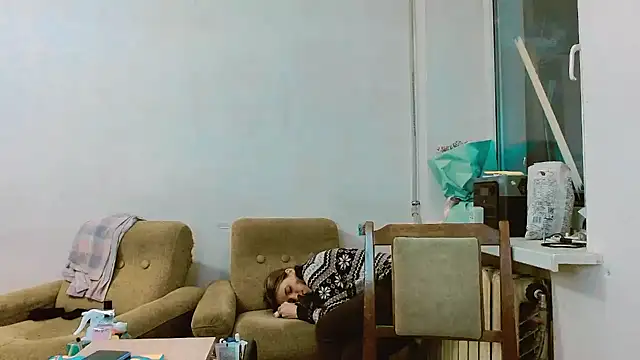 Snapshot of RosaJil chatting on 02-28-25, 01:25 RosaJil online show from 02-28-25, 01:25