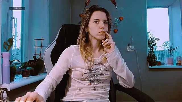 Snapshot of RosaJil chatting on 02-15-26, 02:27 RosaJil online show from 02-15-26, 02:27