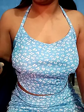 Snapshot of Gulabo-jaan chatting on 05-04-26, 03:48 Gulabo-jaan online show from 05-04-26, 03:48