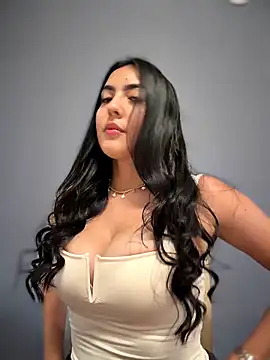 MarianaBenz online show from 05-17-26, 05:46