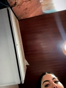 MarianaBenz online show from 10-28-25, 11:25