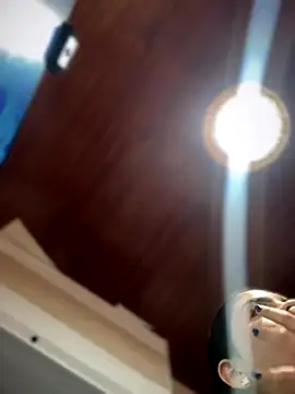 MarianaBenz online show from 11-05-25, 01:09