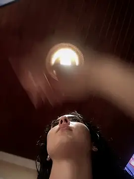 MarianaBenz online show from 10-22-25, 11:03