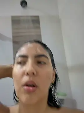 Snapshot of MarianaBenz chatting on 03-20-26, 01:56 MarianaBenz online show from 03-20-26, 01:56