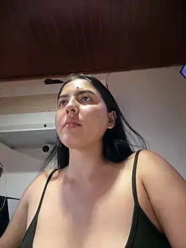 Snapshot of MarianaBenz chatting on 02-12-26, 11:59 MarianaBenz online show from 02-12-26, 11:59