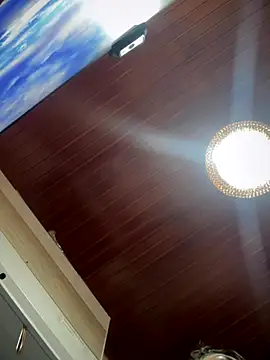 MarianaBenz online show from 12-16-25, 12:04