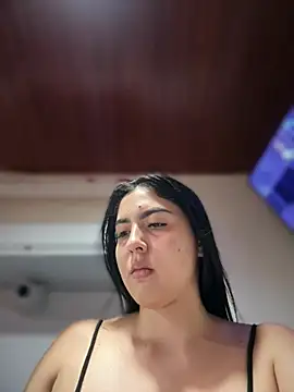 Snapshot of MarianaBenz chatting on 02-04-26, 11:55 MarianaBenz online show from 02-04-26, 11:55