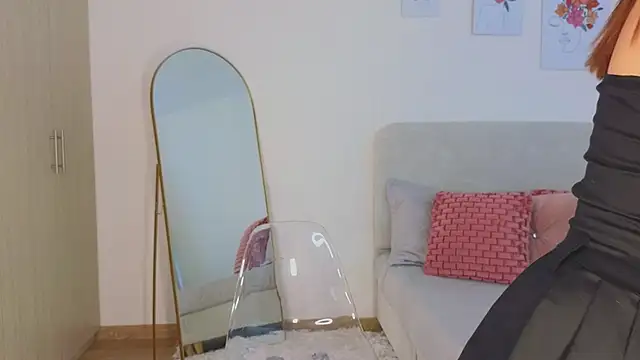 Snapshot of KristennBlue chatting on 02-23-26, 04:40 KristennBlue online show from 02-23-26, 04:40