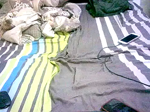 honeypotsweet online show from 12-20-25, 09:12