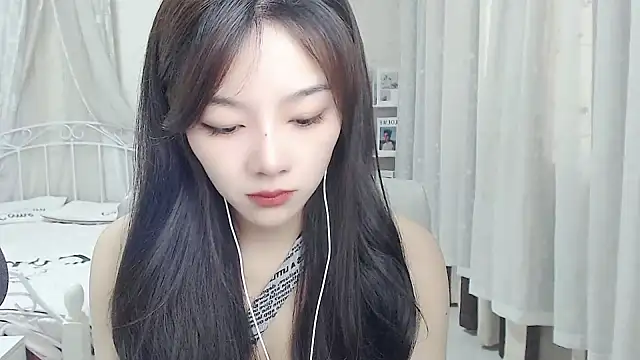 Jenny-Z online show from 05-17-26, 01:49