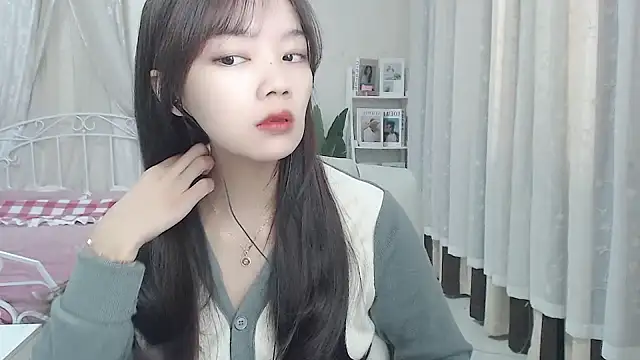 Jenny-Z online show from 10-27-25, 01:39