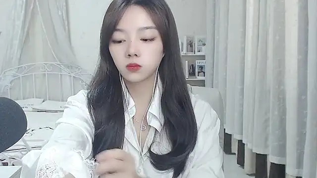 Jenny-Z online show from 05-05-26, 01:41