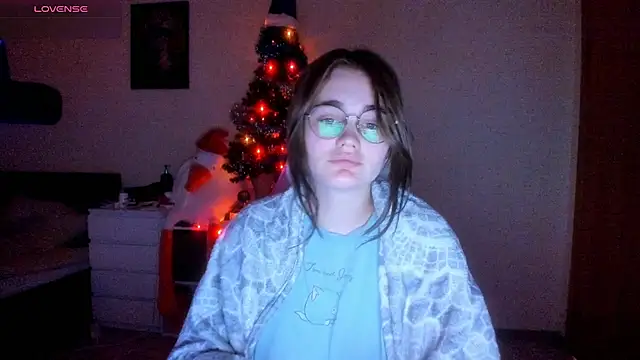 AnnaRoading online show from 12-30-24, 07:42