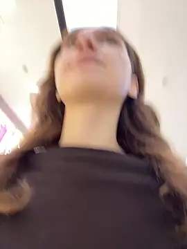 QuitieLia online show from 01-07-26, 08:19